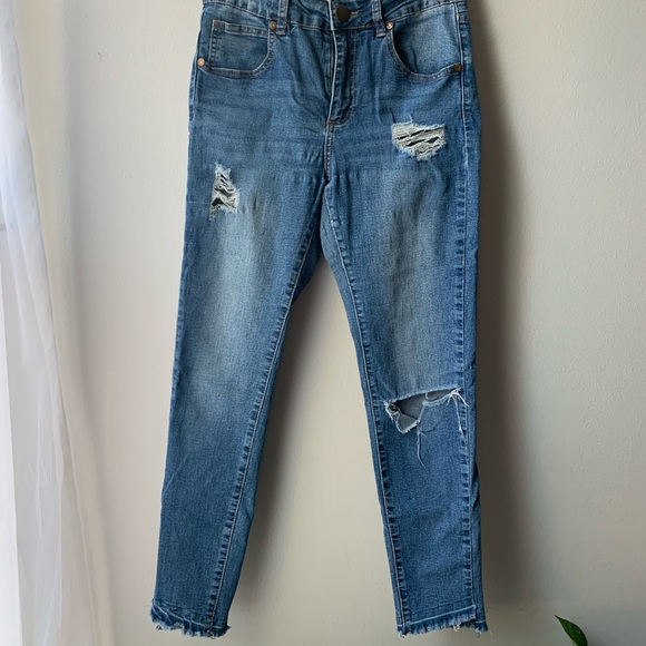DISTRESSED SKINNY BLUE JEANS - Picture 2 of 5